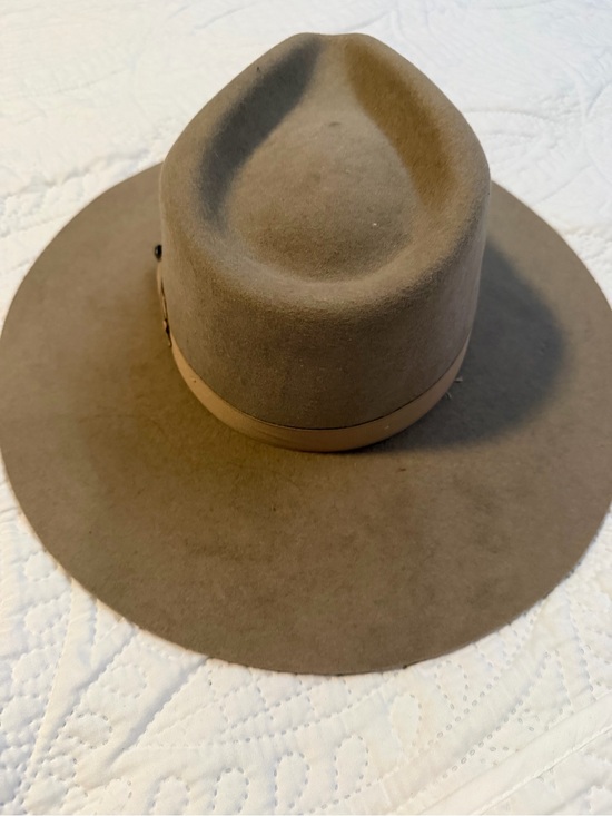 CO Charlie Horse Taupe Felt Rancher Hat with Gold Logo. Size S main image 4